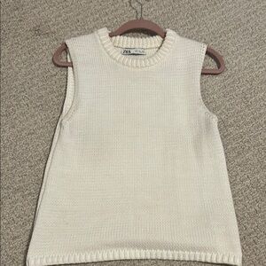 Zara Ivory Sleeveless Knit Top